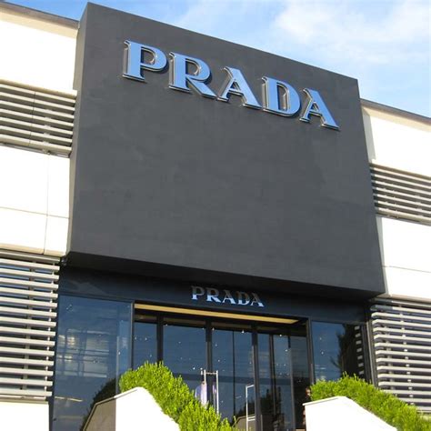 prada viscitti spaccio|prada outlet tuscany.